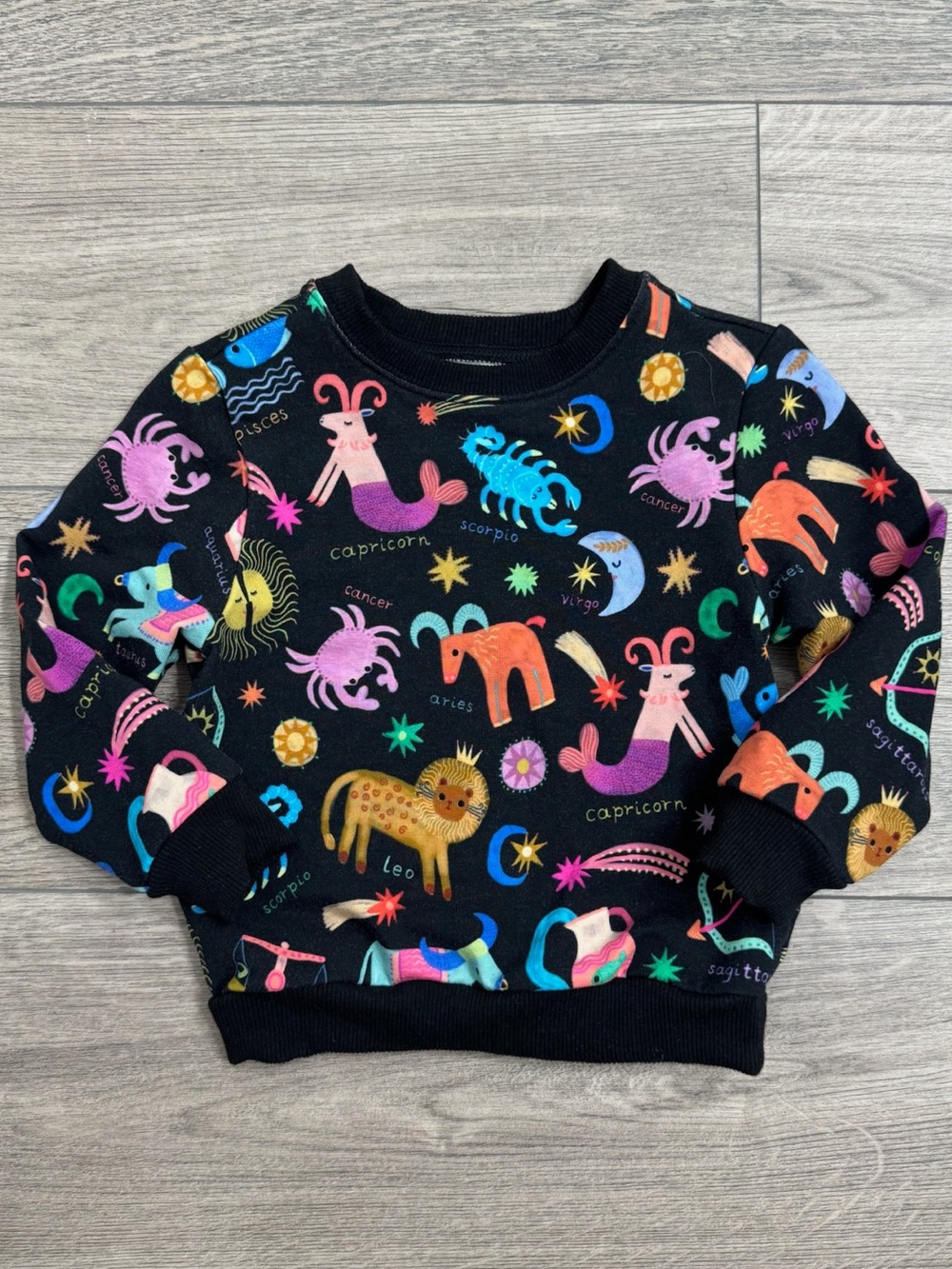 🌟♋️Little Sleepies Star Signs Zodiac Crewneck Sweatshirt 12-18M